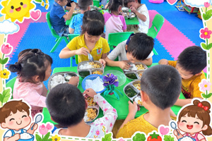TRƯỜNG MẦM NON BÍNH XÁ CHÚ TRỌNG TỔ CHỨC BỮA ĂN BÁN TRÚ CHO TRẺ